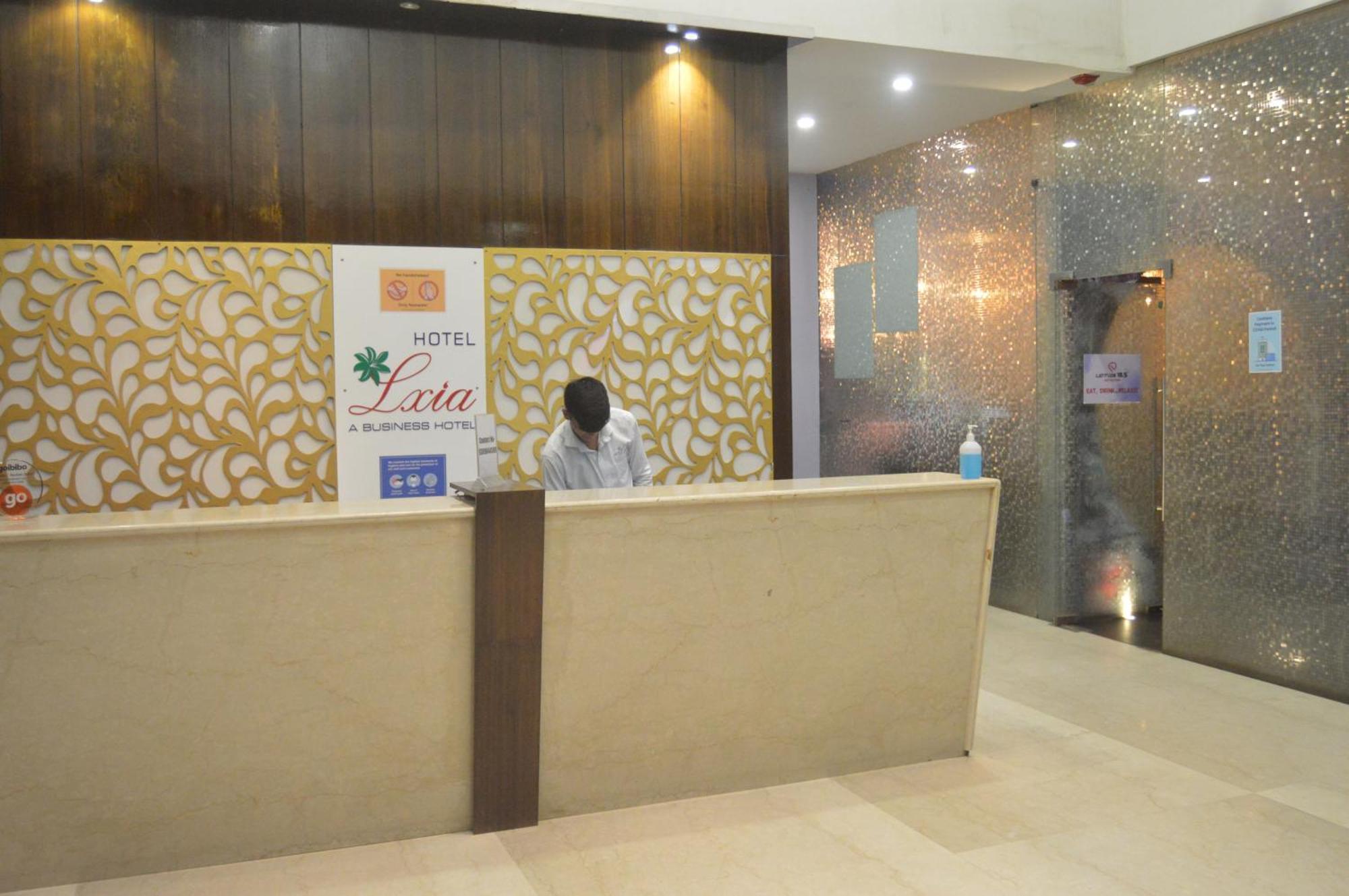 Hotel Lxia Hinjewadi - Indian Nationals Only Pimpri-Chinchwad Extérieur photo